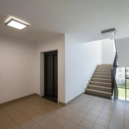 Wola Jana Kazimierza Chic By Bookinghost Warszawa