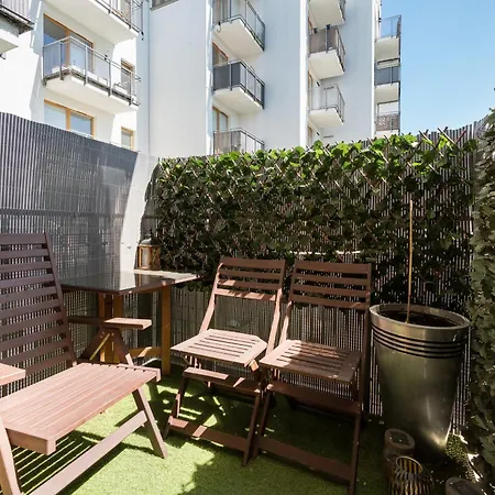 Wola Jana Kazimierza Chic By Bookinghost *