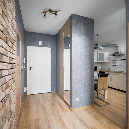 Wola Jana Kazimierza Chic By Bookinghost